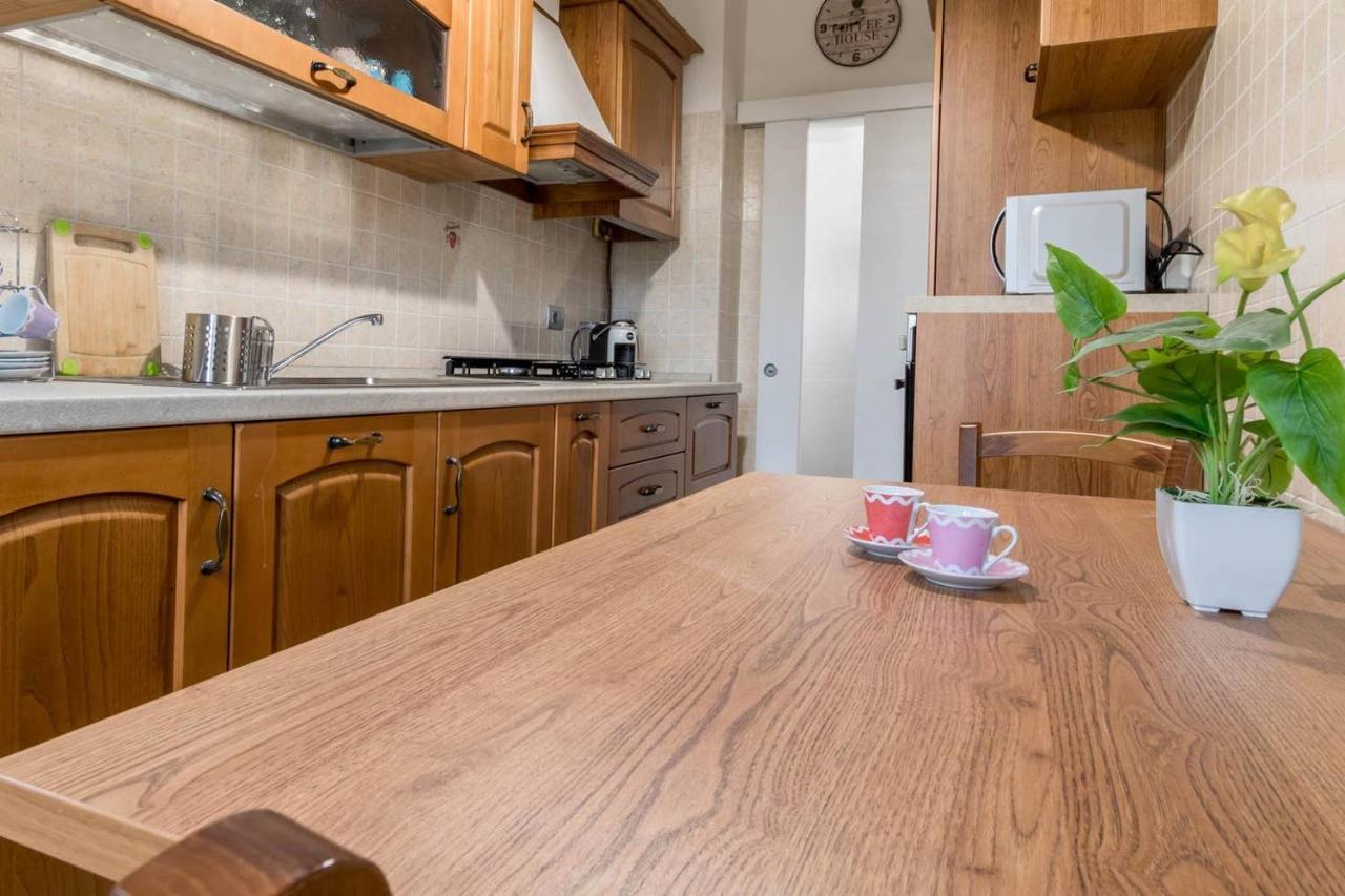 Altido Lovely Apt For 6 Located In Vibrant Gallaratese Milano Dış mekan fotoğraf